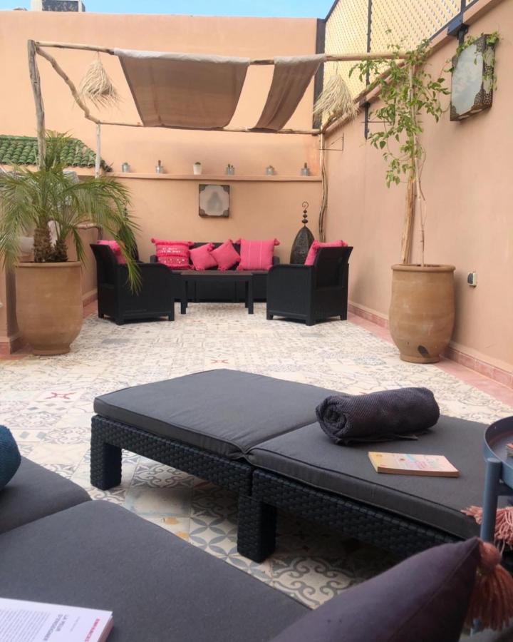 Riad Tifawt Marrakesh Buitenkant foto