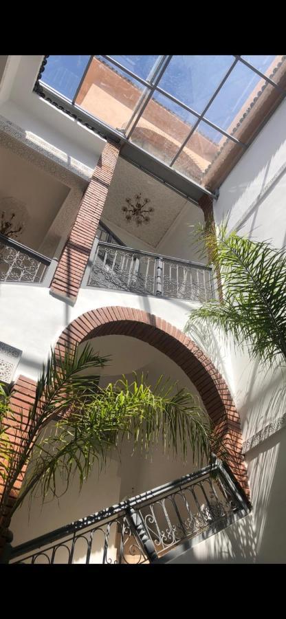 Riad Tifawt Marrakesh Buitenkant foto